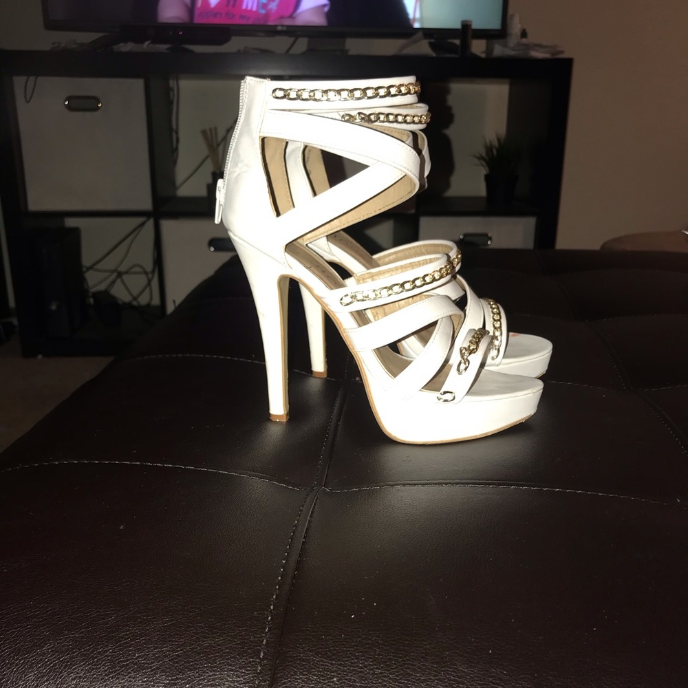 Cross cross heels